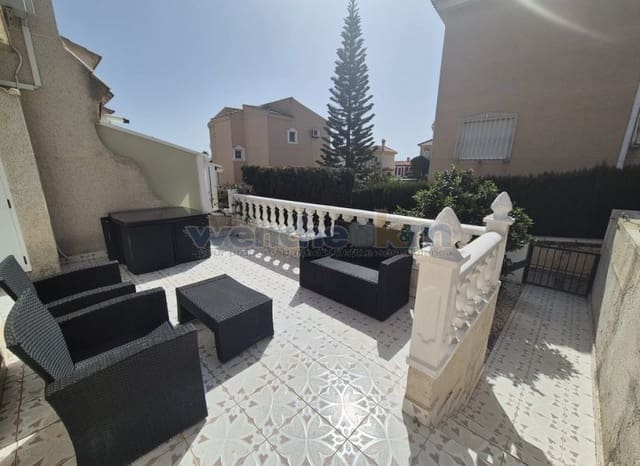 3 soverom Rekkehus til salgs i Las Filipinas med svømmebasseng garasje - € 159 950 (Ref: 9757787)