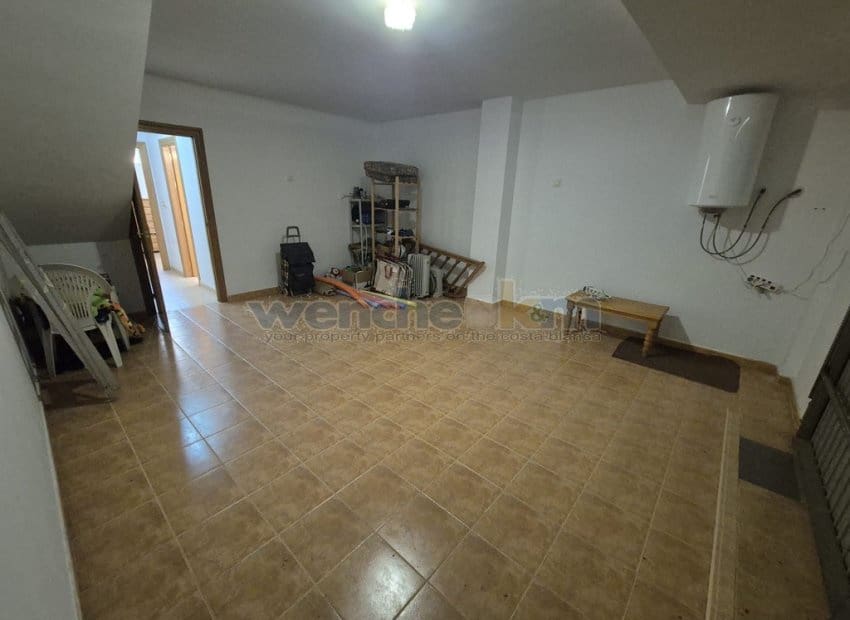 3 slaapkamer Rijtjeshuis te koop in Los Altos met zwembad garage - € 245.000 (Ref: 9761278)