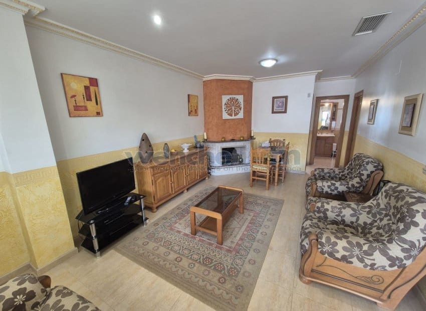 3 slaapkamer Rijtjeshuis te koop in Los Altos met zwembad garage - € 245.000 (Ref: 9761278)