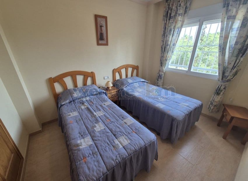 3 slaapkamer Rijtjeshuis te koop in Los Altos met zwembad garage - € 245.000 (Ref: 9761278)