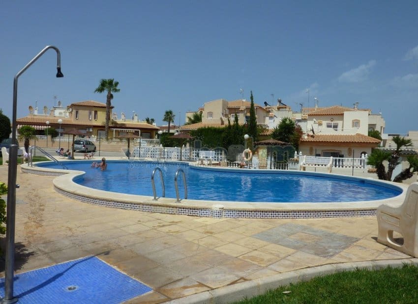 Pareado de 2 habitaciones en La Florida en venta con piscina garaje - 195.000 € (Ref: 9781383)