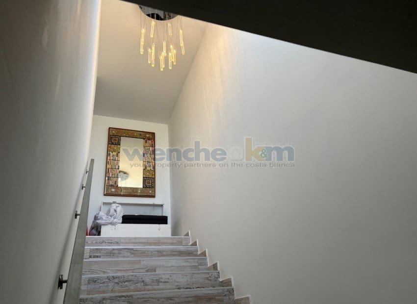 2 sypialnia Willa na sprzedaż w Torrevieja z basenem garażem - 465 000 € (Ref: 9889286)