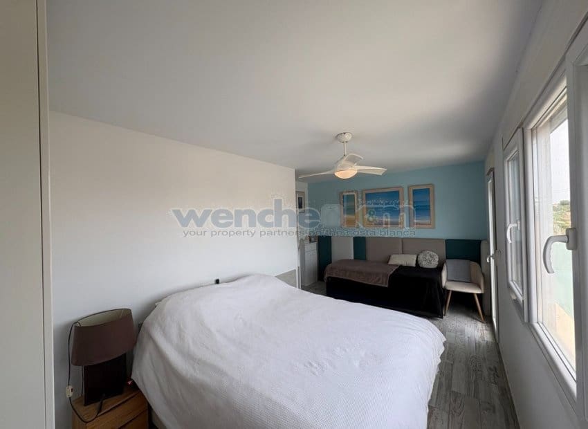 2 sypialnia Willa na sprzedaż w Torrevieja z basenem garażem - 465 000 € (Ref: 9889286)