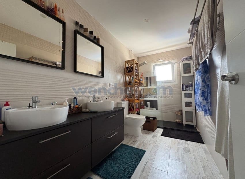 2 sypialnia Willa na sprzedaż w Torrevieja z basenem garażem - 465 000 € (Ref: 9889286)