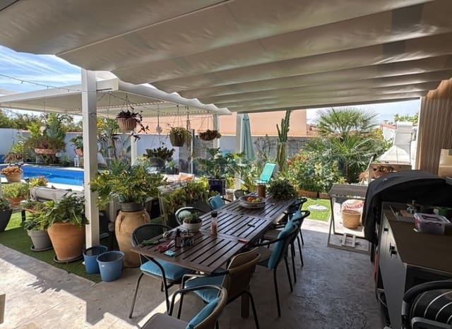 2 sypialnia Willa na sprzedaż w El Chaparral - La Siesta - La Torreta, Torrevieja z basenem garażem - 465 000 € (Ref: 9889286)