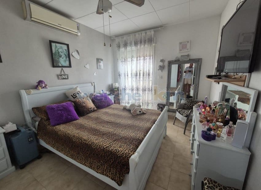Pareado de 3 habitaciones en La Florida en venta con piscina - 179.950 € (Ref: 9971738)
