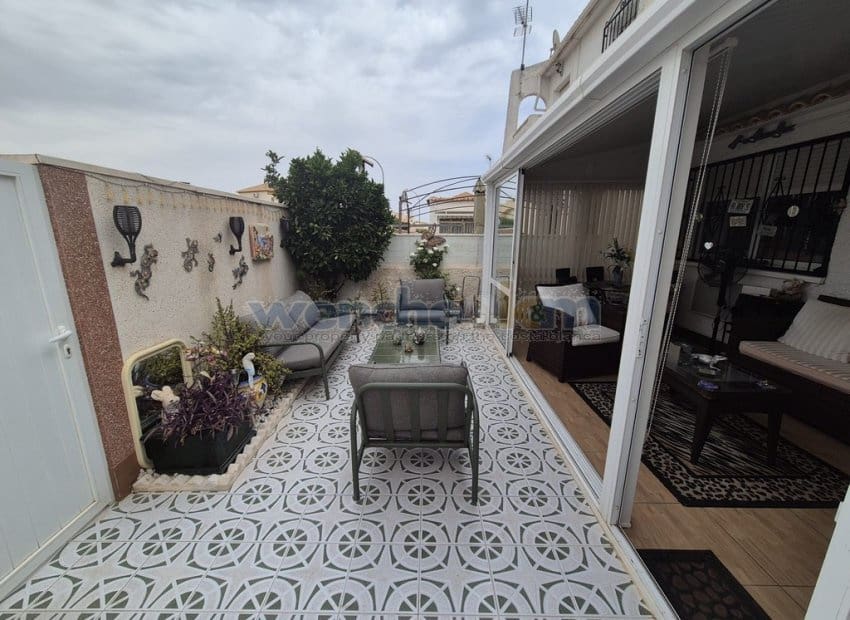 Pareado de 3 habitaciones en La Florida en venta con piscina - 179.950 € (Ref: 9971738)