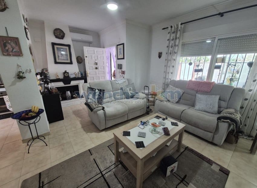 Pareado de 3 habitaciones en La Florida en venta con piscina - 179.950 € (Ref: 9971738)