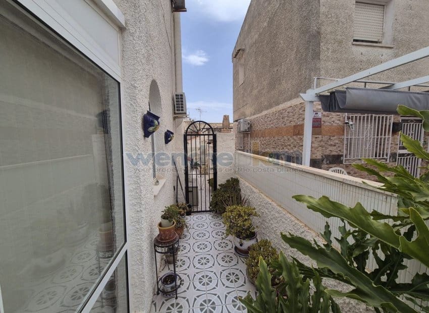 Pareado de 3 habitaciones en La Florida en venta con piscina - 179.950 € (Ref: 9971738)