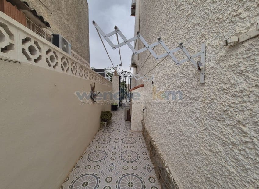 Pareado de 3 habitaciones en La Florida en venta con piscina - 179.950 € (Ref: 9971738)