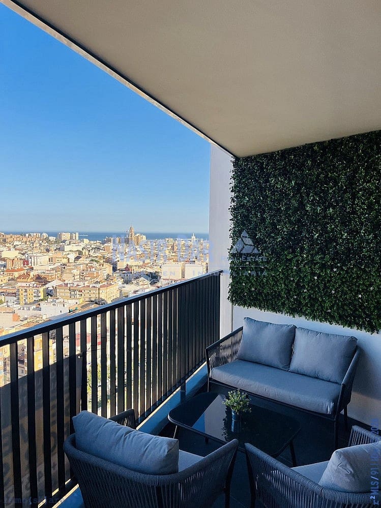 3 Zimmer Apartment zu verkaufen in Malaga Stadt mit Pool Garage - 950.000 € (Ref: 10001278)