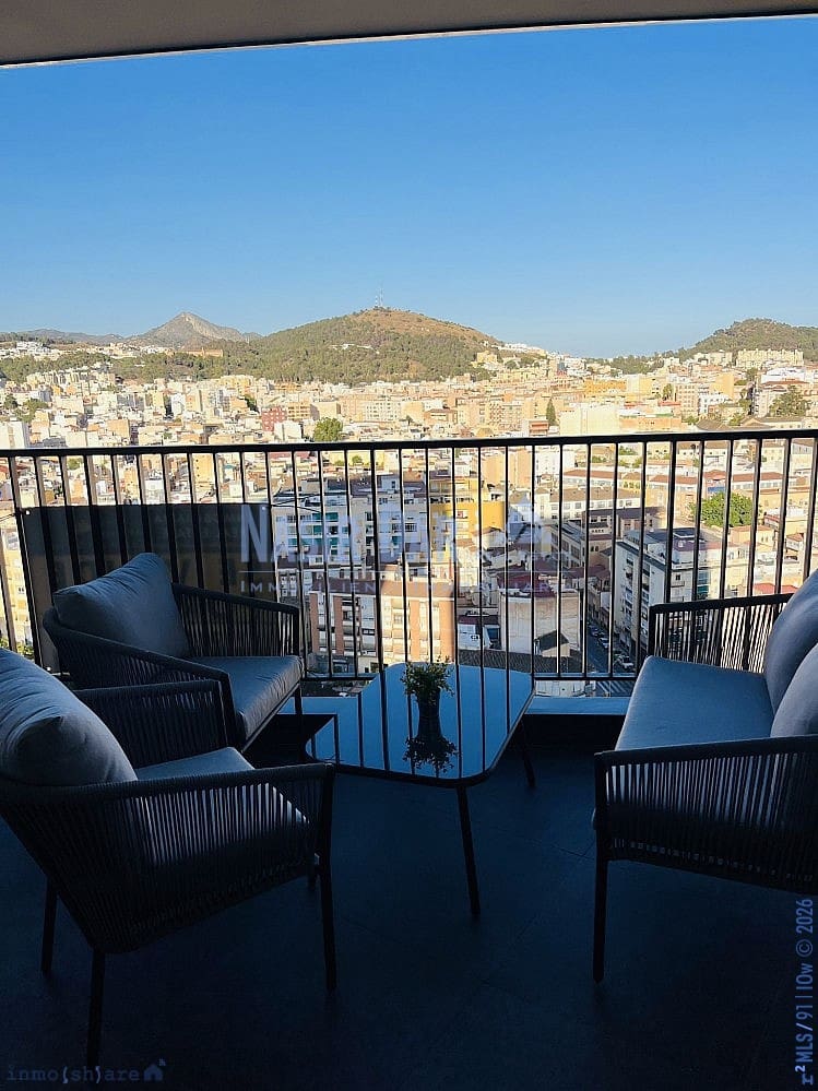 3 Zimmer Apartment zu verkaufen in Malaga Stadt mit Pool Garage - 950.000 € (Ref: 10001278)