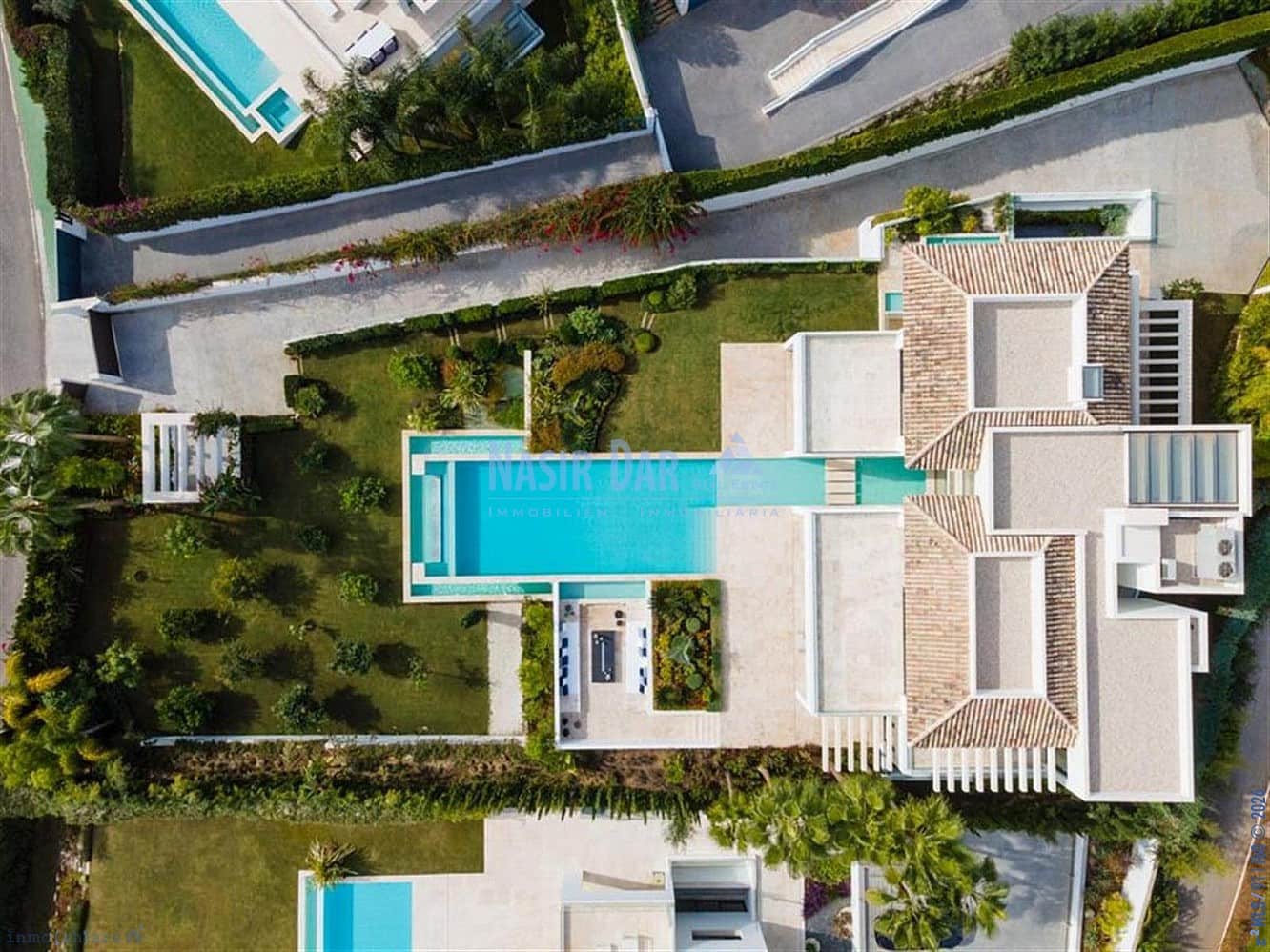 6 bedroom Townhouse for sale in Marbella with pool garage - € 6,500,000 (Ref: 10007753)