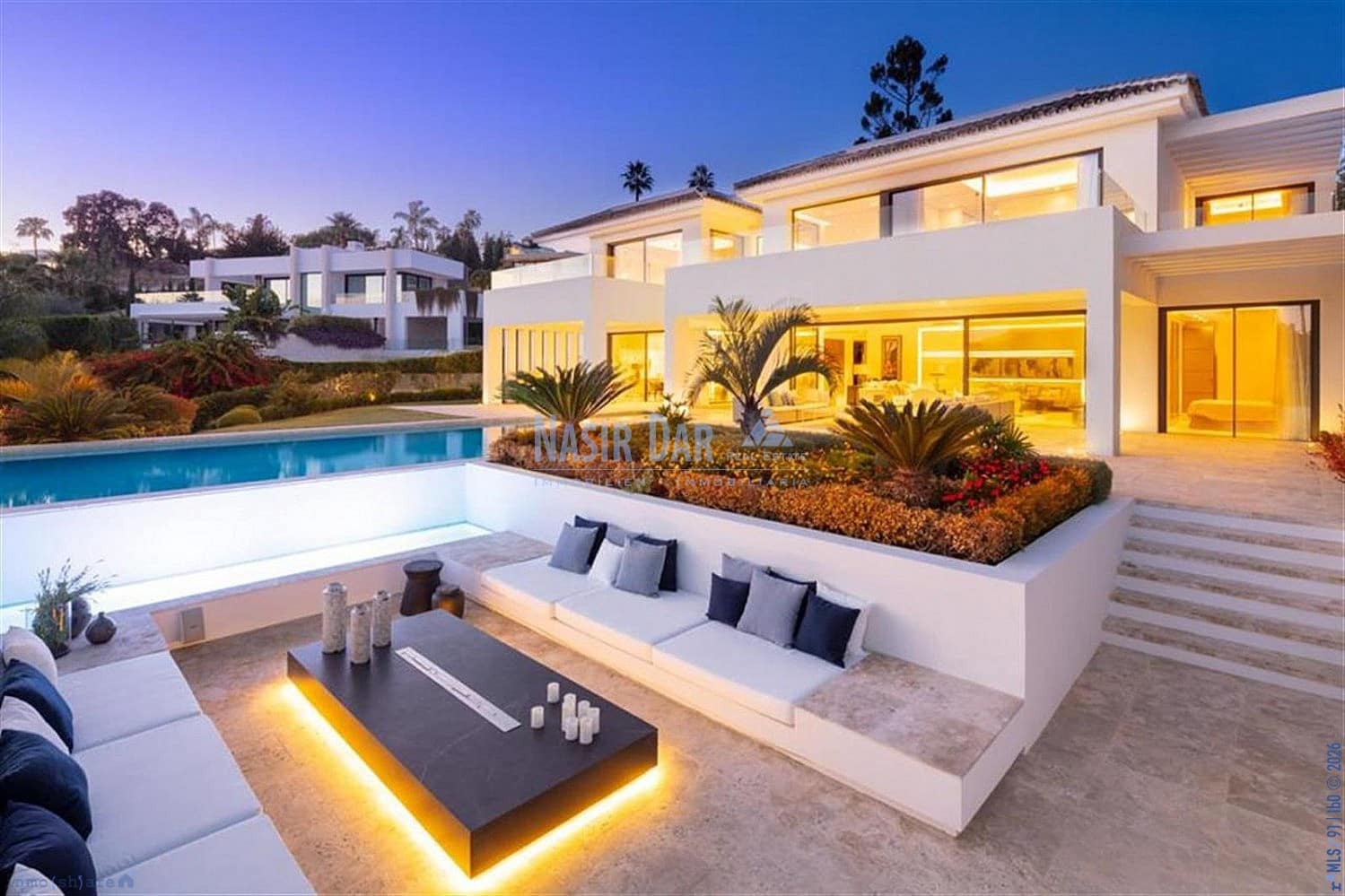 6 bedroom Townhouse for sale in Marbella with pool garage - € 6,500,000 (Ref: 10007753)
