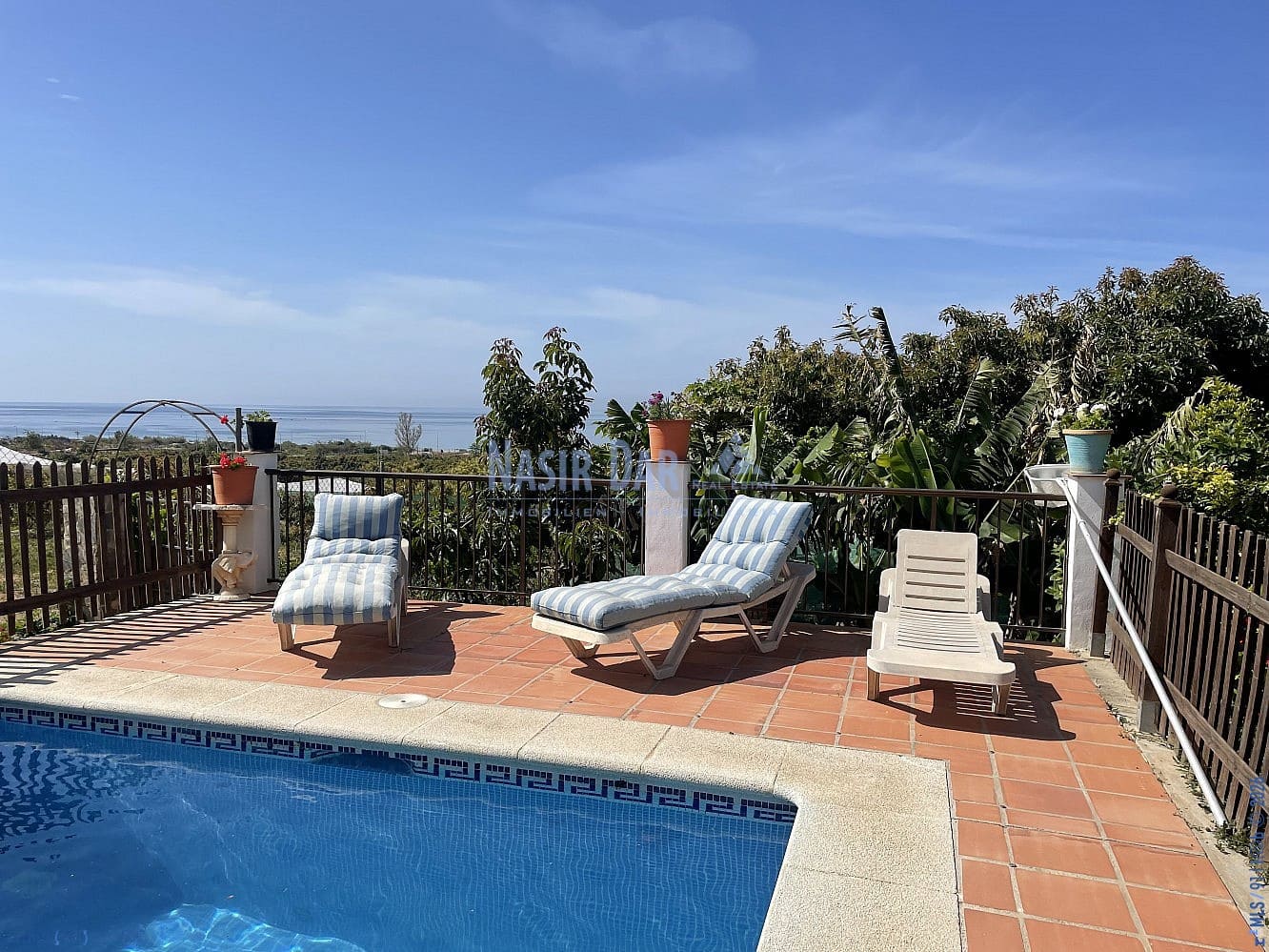 2 sovrum Hus till salu i Nerja med pool garage - 477 000 € (Ref: 10007898)