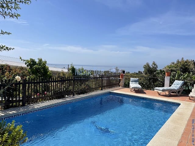 2 quarto Casa em Banda para venda em Centro, Nerja com piscina garagem - 477 000 € (Ref: 10007898)