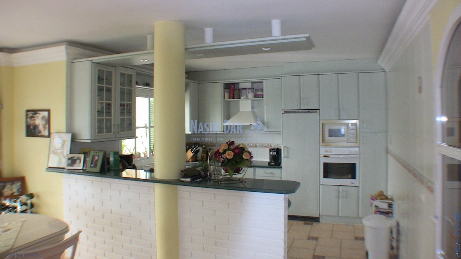 8 sypialnia Willa na sprzedaż w Torrox-Costa z basenem garażem - 1 000 000 € (Ref: 10007899)
