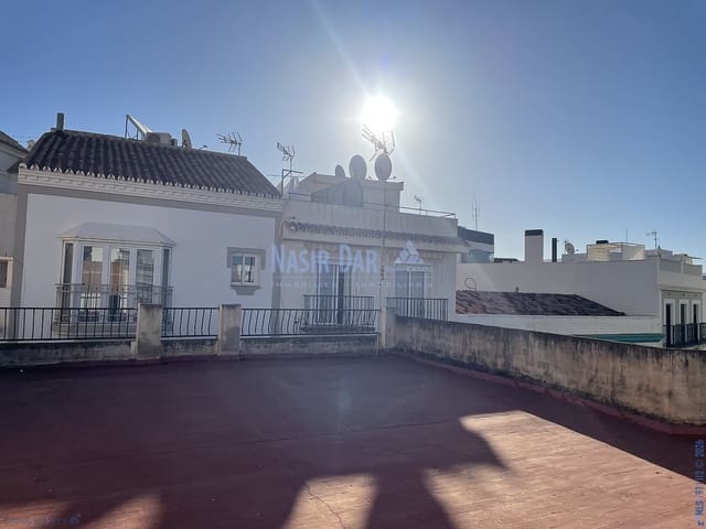 2 makuuhuone Omakotitalo myytävänä paikassa Centro, Nerja - 599 000 € (Ref: 10039009)