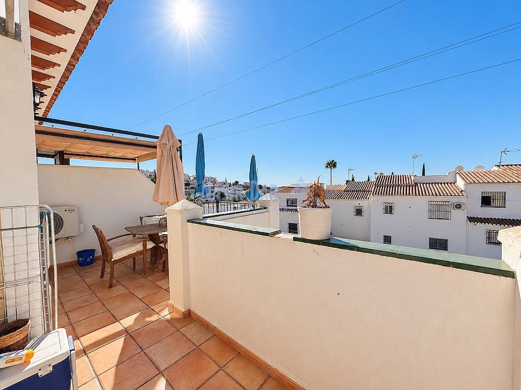 3 quarto Moradia Geminada para venda em Nerja com piscina garagem - 380 000 € (Ref: 10081566)