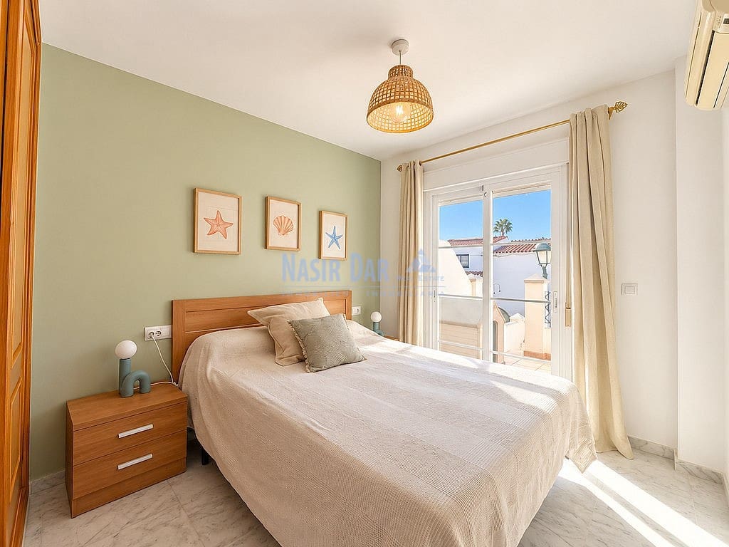3 quarto Moradia Geminada para venda em Nerja com piscina garagem - 380 000 € (Ref: 10081566)