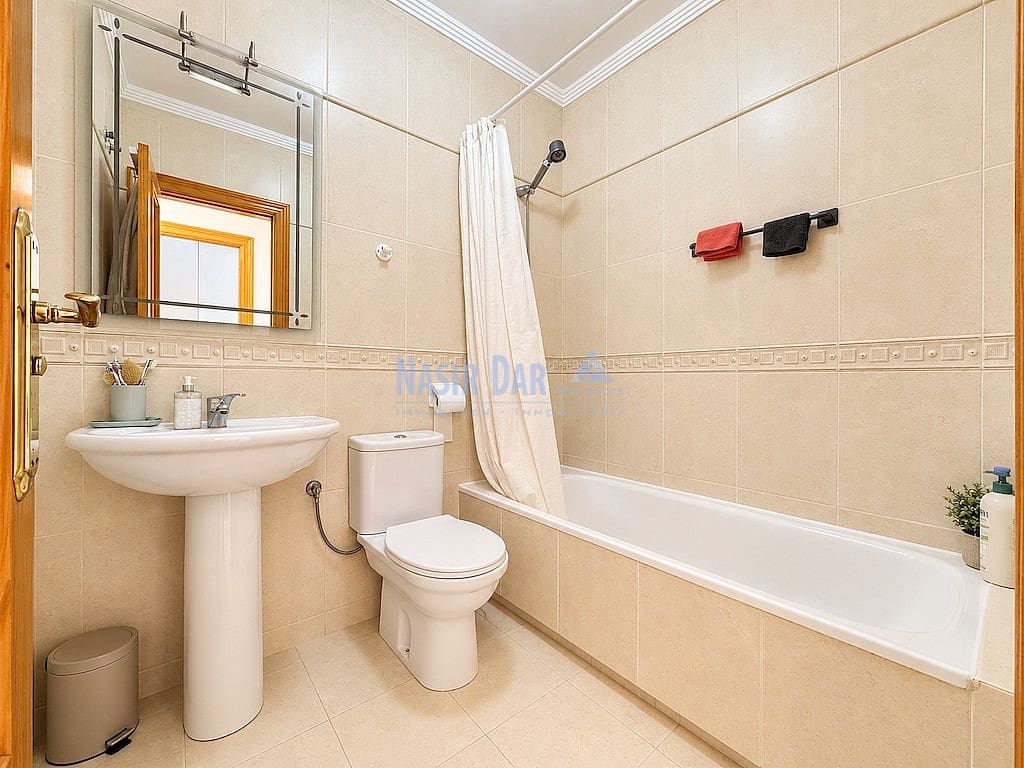 3 quarto Moradia Geminada para venda em Nerja com piscina garagem - 380 000 € (Ref: 10081566)