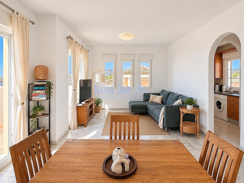 3 quarto Moradia Geminada para venda em Nerja com piscina garagem - 380 000 € (Ref: 10081566)