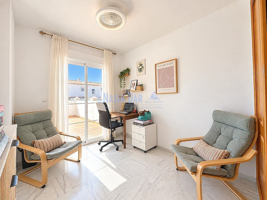 3 quarto Moradia Geminada para venda em Nerja com piscina garagem - 380 000 € (Ref: 10081566)