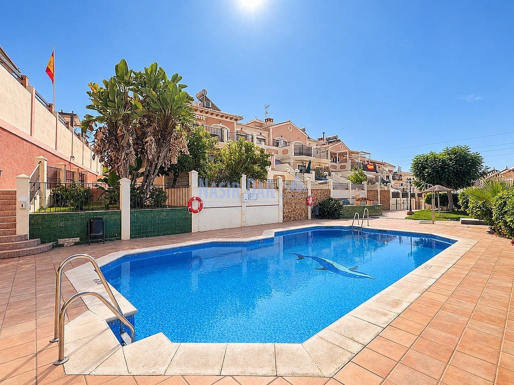 3 quarto Moradia Geminada para venda em Nerja com piscina garagem - 380 000 € (Ref: 10081566)