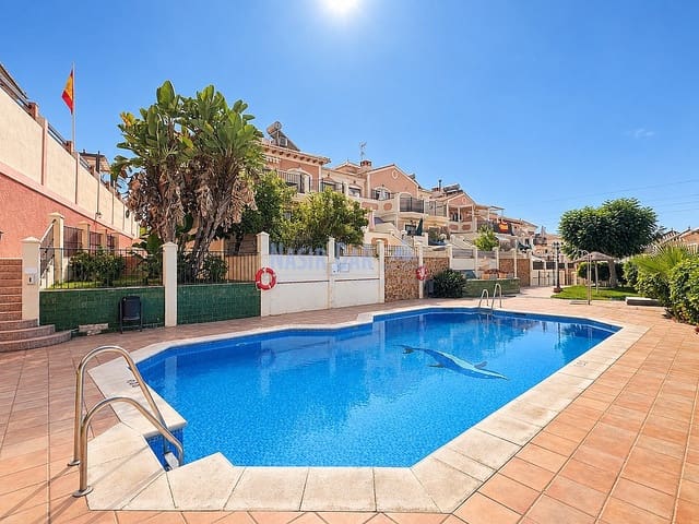 3 chambre Villa/Maison Semi-Mitoyenne à vendre à Centro, Nerja avec piscine garage - 380 000 € (Ref: 10081566)