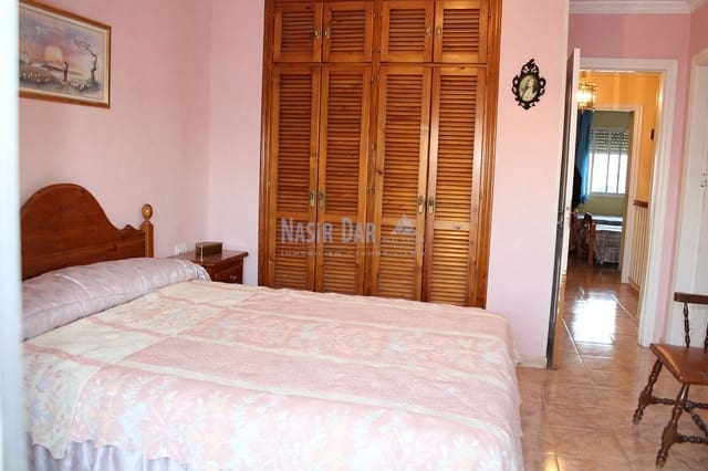 4 makuuhuone Omakotitalo myytävänä paikassa Centro, Nerja mukana 
autotalli - 489 000 € (Ref: 10104291)