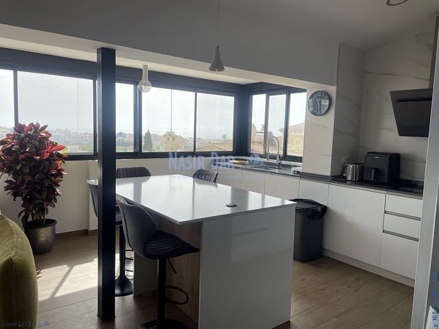 3 quarto Casa em Banda para venda em Centro, Nerja com piscina garagem - 610 000 € (Ref: 10158325)