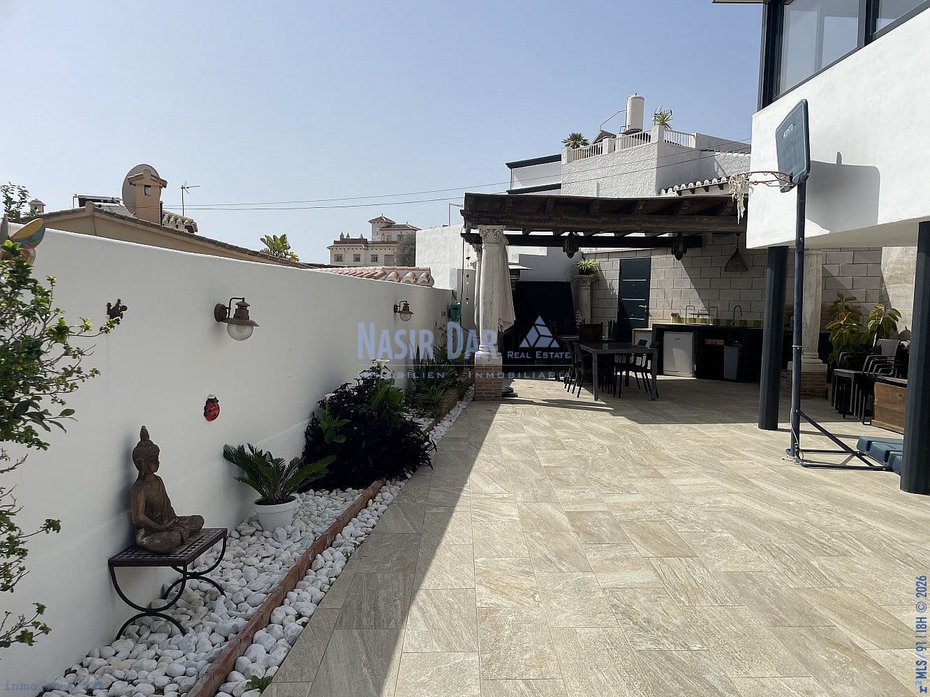 3 bedroom Townhouse for sale in Nerja with pool garage - € 610,000 (Ref: 10158325)