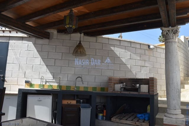 3 quarto Casa em Banda para venda em Centro, Nerja com piscina garagem - 610 000 € (Ref: 10158325)