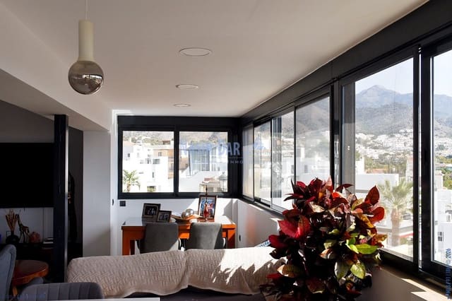 3 quarto Casa em Banda para venda em Centro, Nerja com piscina garagem - 610 000 € (Ref: 10158325)