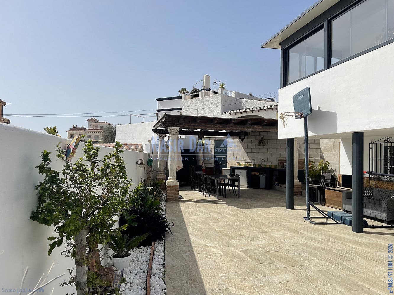 3 bedroom Townhouse for sale in Nerja with pool garage - € 610,000 (Ref: 10158325)