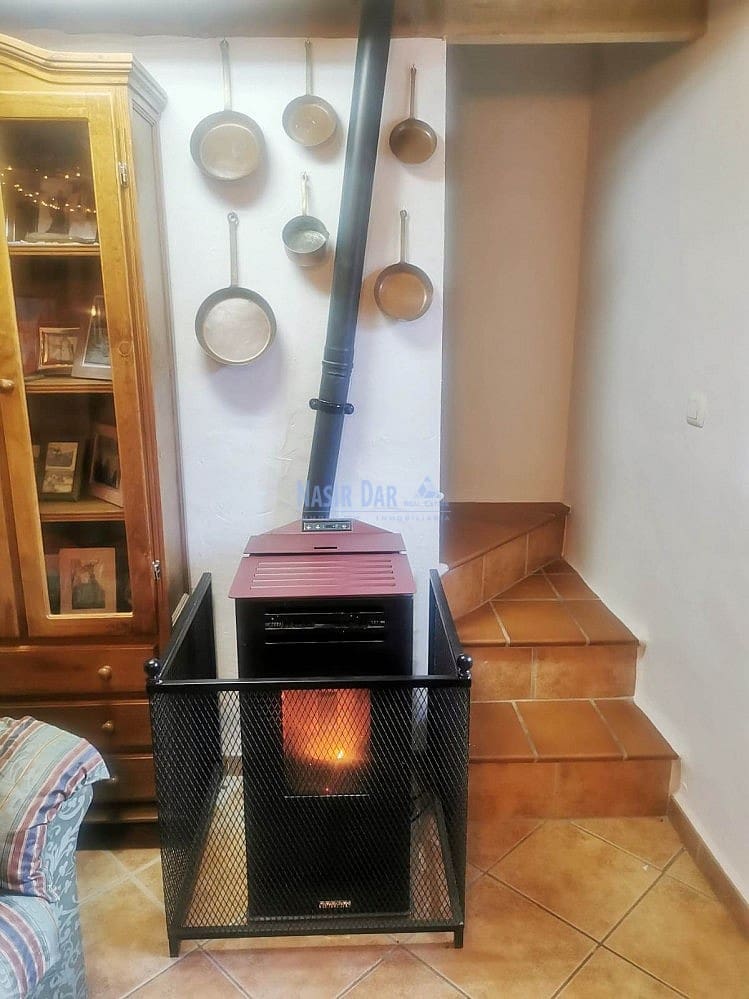 2 soveværelse Villa til salg i Frigiliana - € 145.000 (Ref: 4452637)