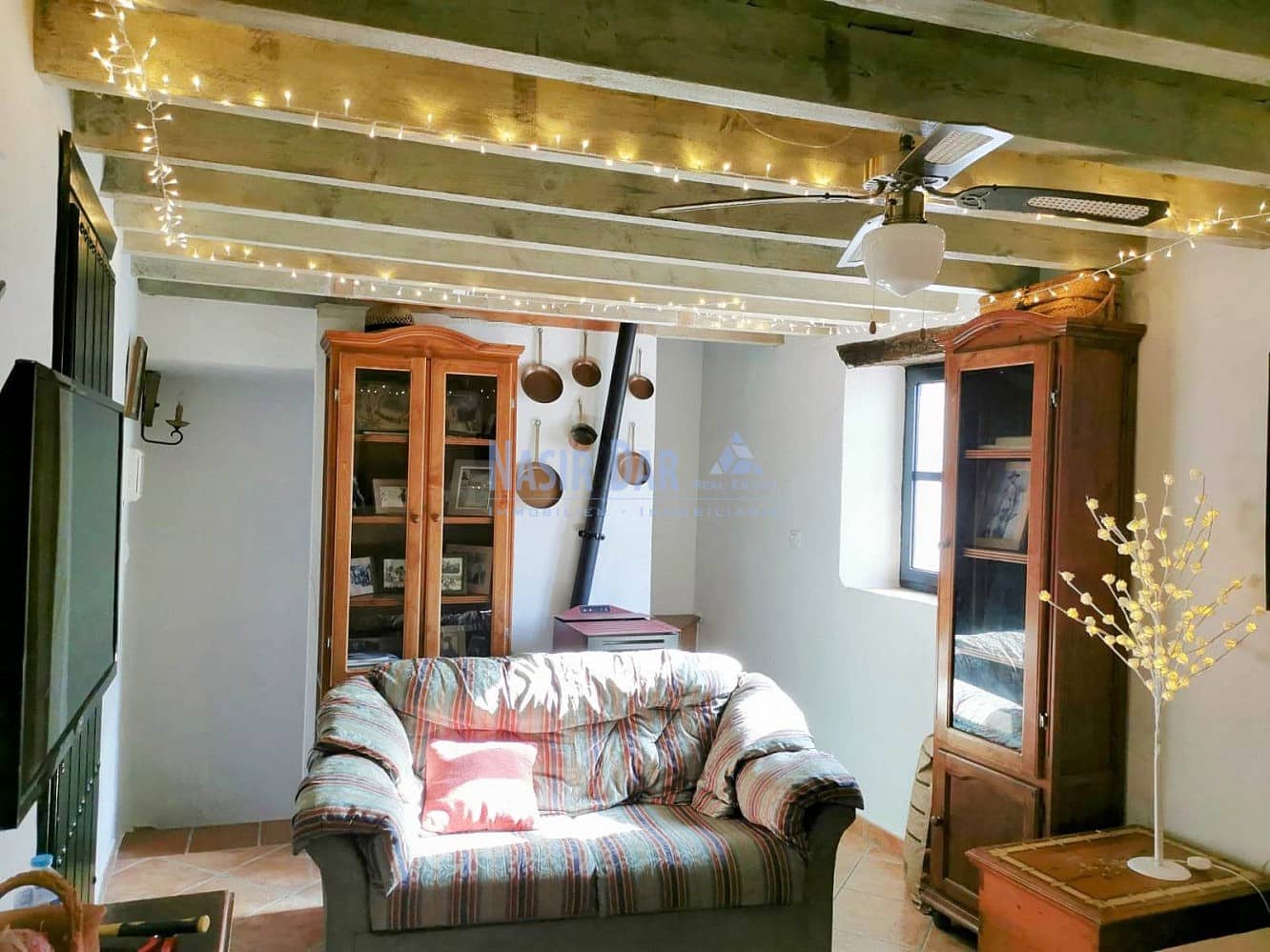 2 soveværelse Villa til salg i Frigiliana - € 145.000 (Ref: 4452637)