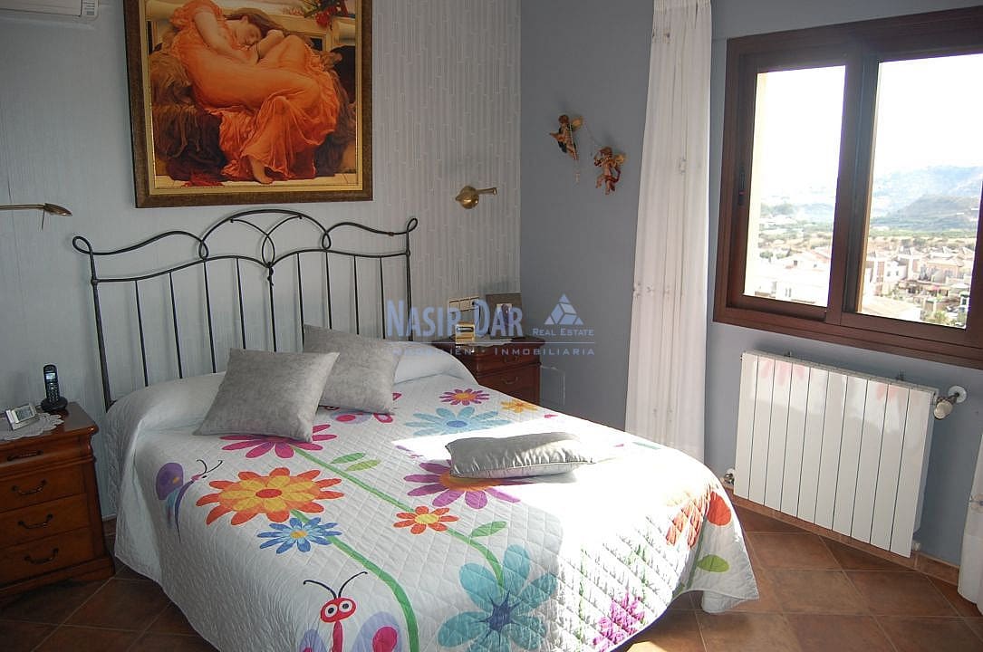 3 soveværelse Villa til salg i Nerja med swimmingpool garage - € 499.000 (Ref: 4452667)