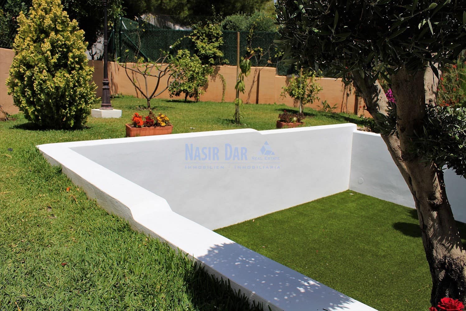 5 soveværelse Villa til salg i Nerja med swimmingpool garage - € 650.000 (Ref: 4452675)