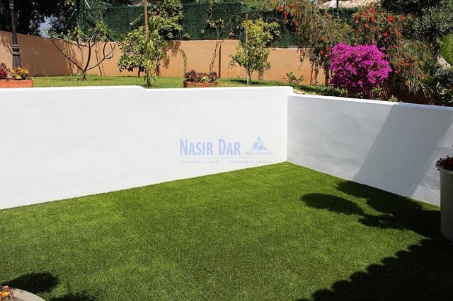 5 soveværelse Villa til salg i Avda Pescia - Ctra de Frigiliana, Nerja med swimmingpool garage - € 650.000 (Ref: 4452675)