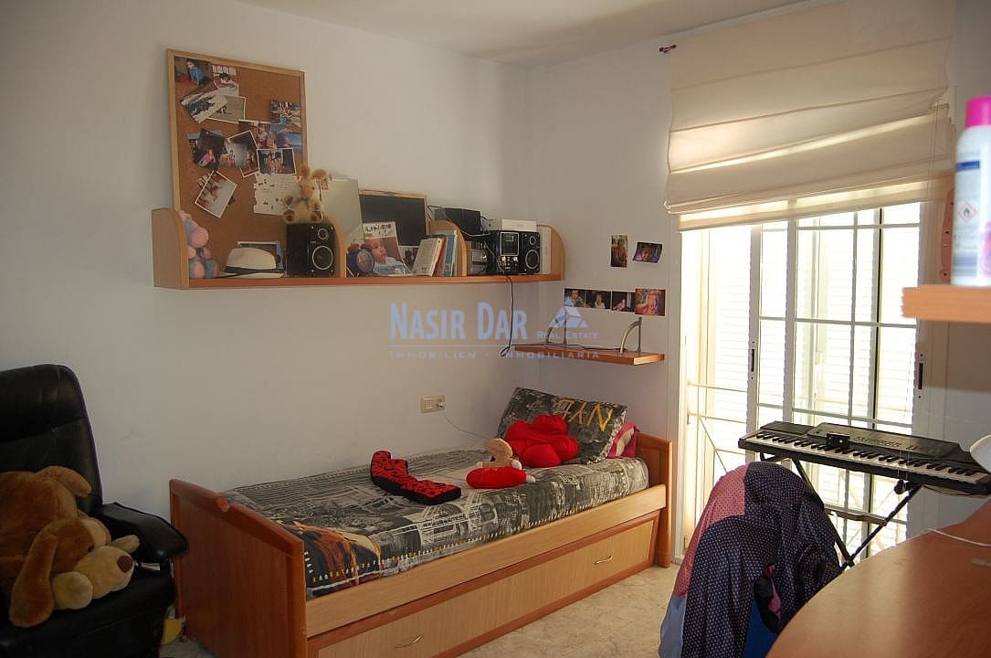 6 soveværelse Villa til salg i Nerja med swimmingpool garage - € 550.000 (Ref: 4452691)