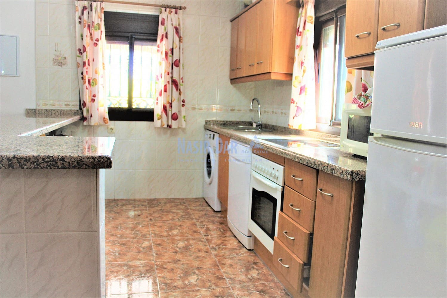 2 sypialnia Finka/Dom wiejski na sprzedaż w Nerja z basenem - 370 000 € (Ref: 4452694)