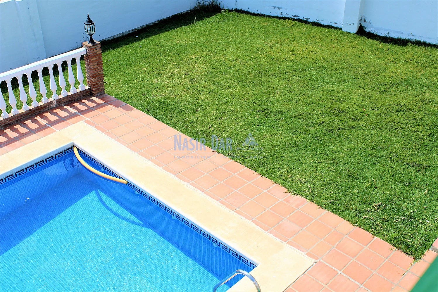 2 sypialnia Finka/Dom wiejski na sprzedaż w Nerja z basenem - 370 000 € (Ref: 4452694)