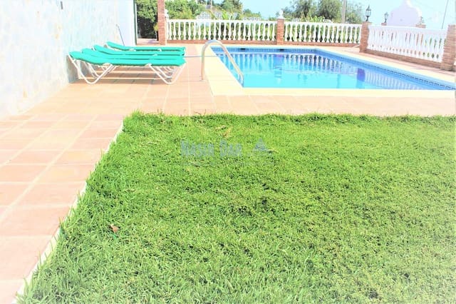 2 sypialnia Finka/Dom wiejski na sprzedaż w Centro, Nerja z basenem - 370 000 € (Ref: 4452694)