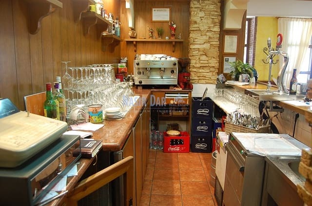 Commercieel te koop in Torrox-Costa, Torrox - € 357.000 (Ref: 4452749)