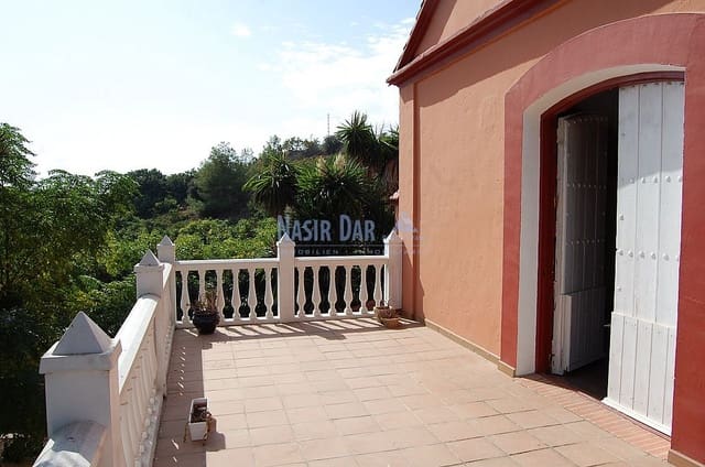 3 soveværelse Villa til salg i Centro, Nerja med swimmingpool - € 995.000 (Ref: 4452750)