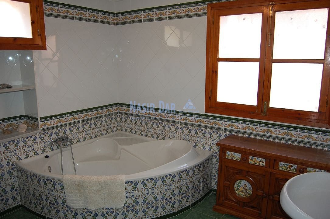 3 soveværelse Villa til salg i Nerja med swimmingpool - € 995.000 (Ref: 4452750)