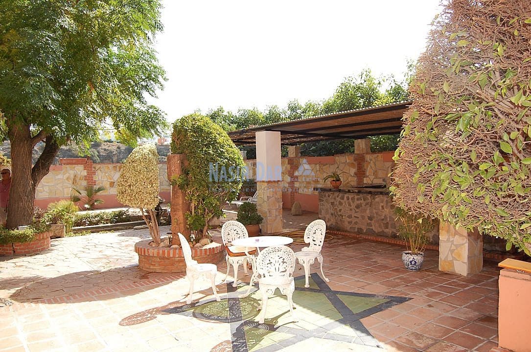 3 soveværelse Villa til salg i Nerja med swimmingpool - € 995.000 (Ref: 4452750)