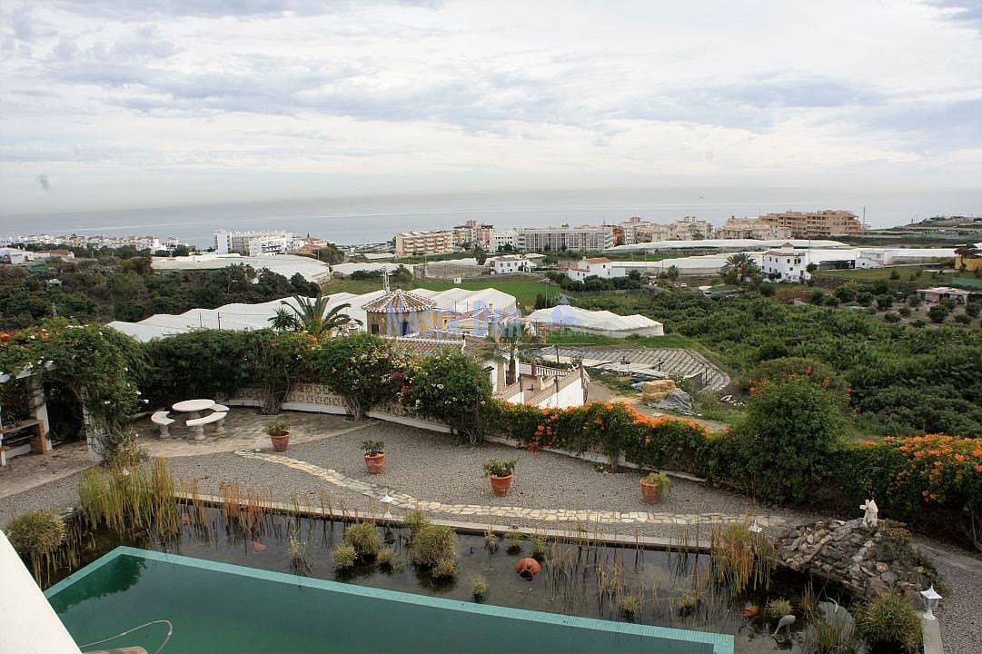 3 sypialnia Willa na sprzedaż w Torrox z basenem - 520 000 € (Ref: 4452759)