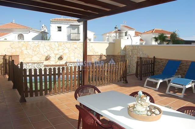 3 camera da letto Villetta Bifamiliare in vendita in Centro, Nerja con piscina - 490.000 € (Rif: 4452766)